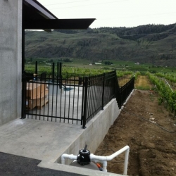 4 ft high genesis fence penticton